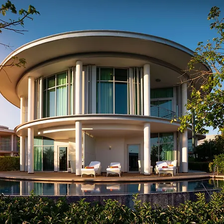 カリスタ ラグジュアリー リゾート ベレキ