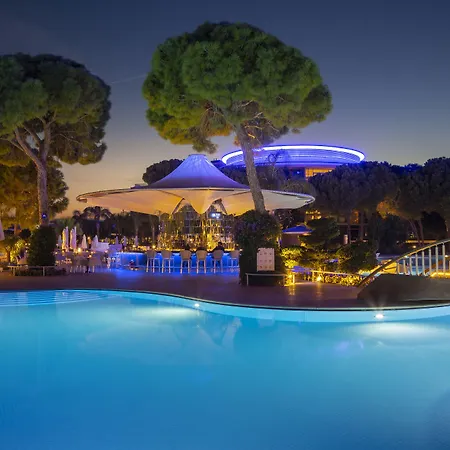 カリスタ ラグジュアリー リゾート ベレキ